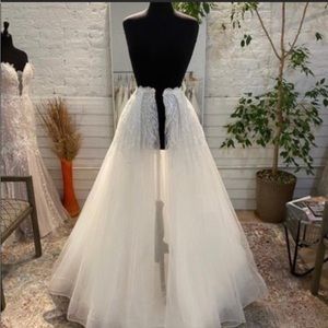 Mon Cheri Ivory Tulle Bridal Detachable Skirt Train Modern Wedding Dress